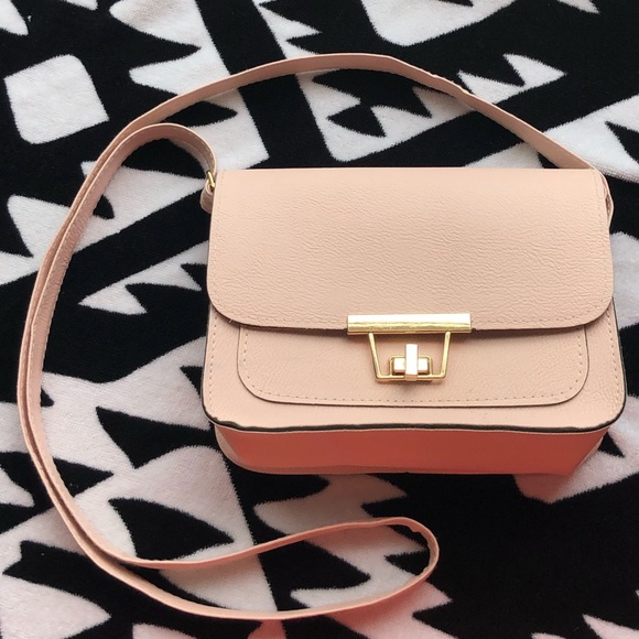 Handbags - 🐷Pink mini bag🐷